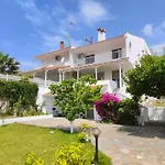 Tatil Evi 3 Bedroom House, 250m From Trikorfo *