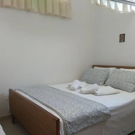別荘 3 Bedroom House, 250m From Trikorfo