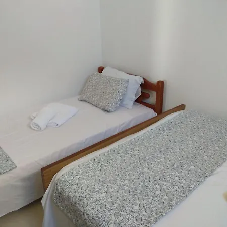 別荘 3 Bedroom House, 250m From Trikorfo ゲラキニ