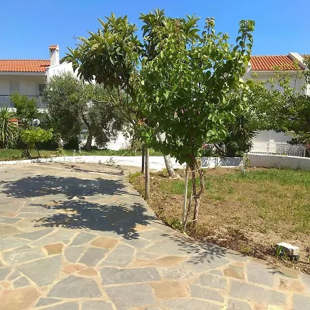 別荘 3 Bedroom House, 250m From Trikorfo ゲラキニ