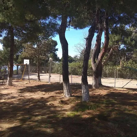 Casa vacanze 3 Bedroom House, 250m From Trikorfo Gerakini