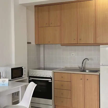 3 Bedroom House, 250m From Trikorfo Casa vacanze *