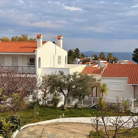 3 Bedroom House, 250m From Trikorfo Casa vacanze *